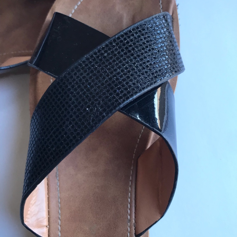 Sandals - Picture 4 of 4